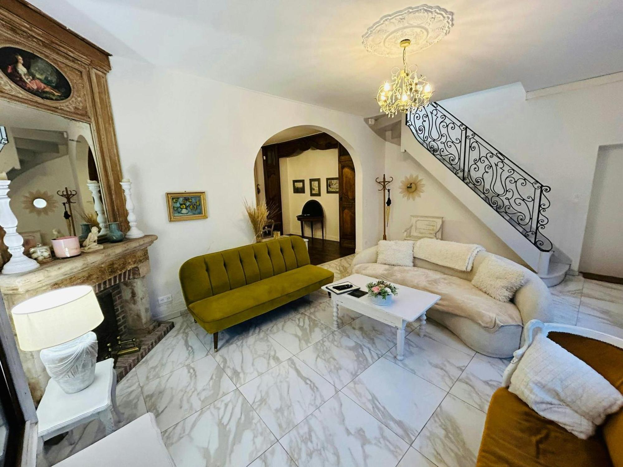 Magnifique Maison Dartiste La Maison Aerts Реймс Екстериор снимка