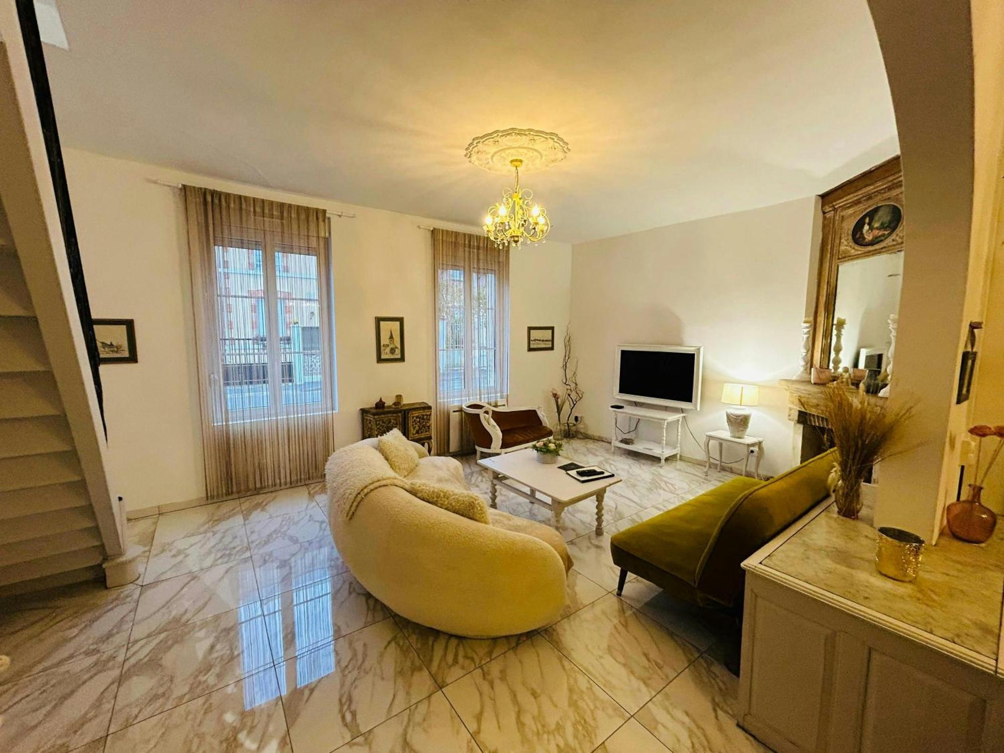 Magnifique Maison Dartiste La Maison Aerts Реймс Екстериор снимка
