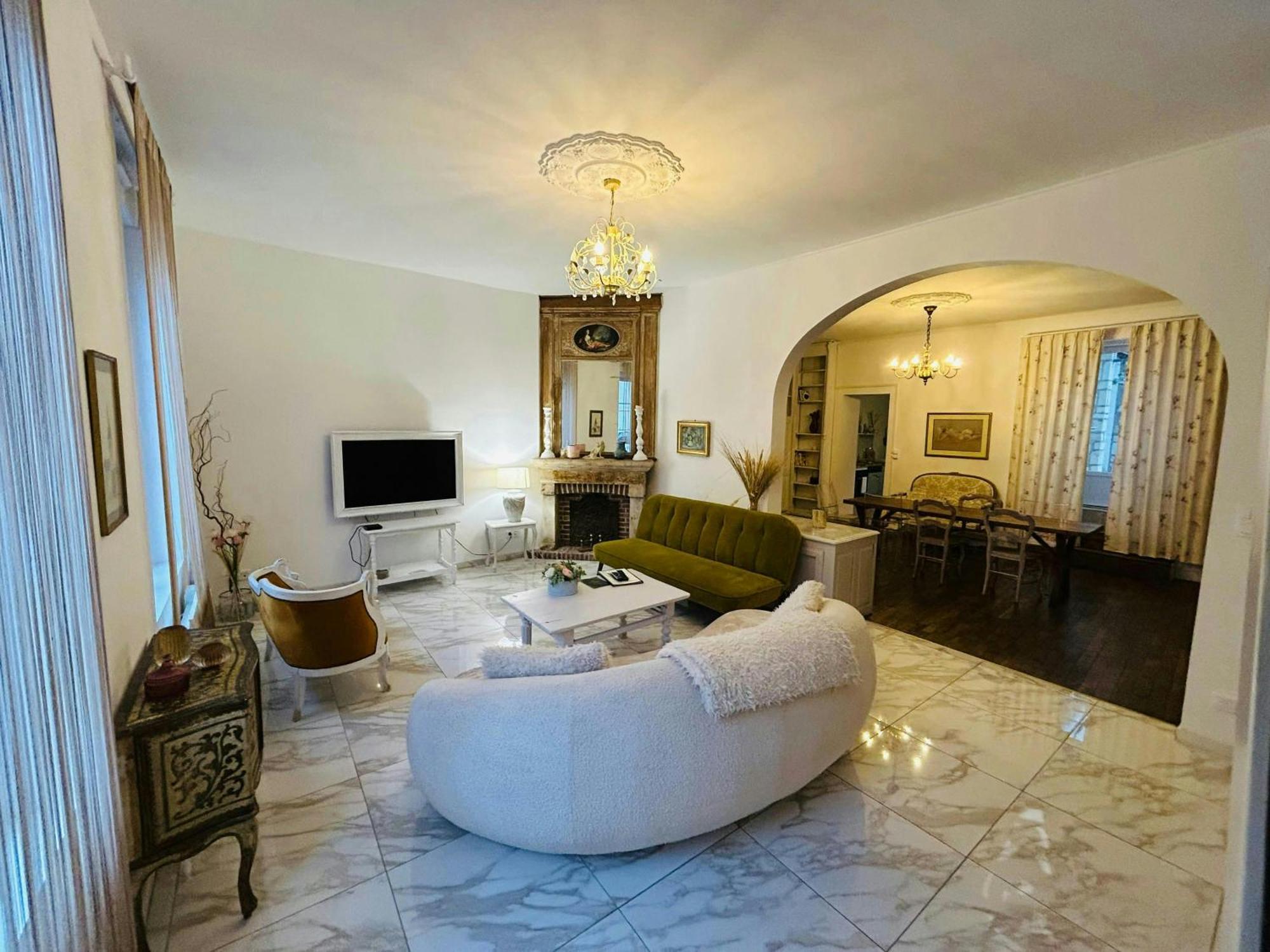Magnifique Maison Dartiste La Maison Aerts Реймс Екстериор снимка